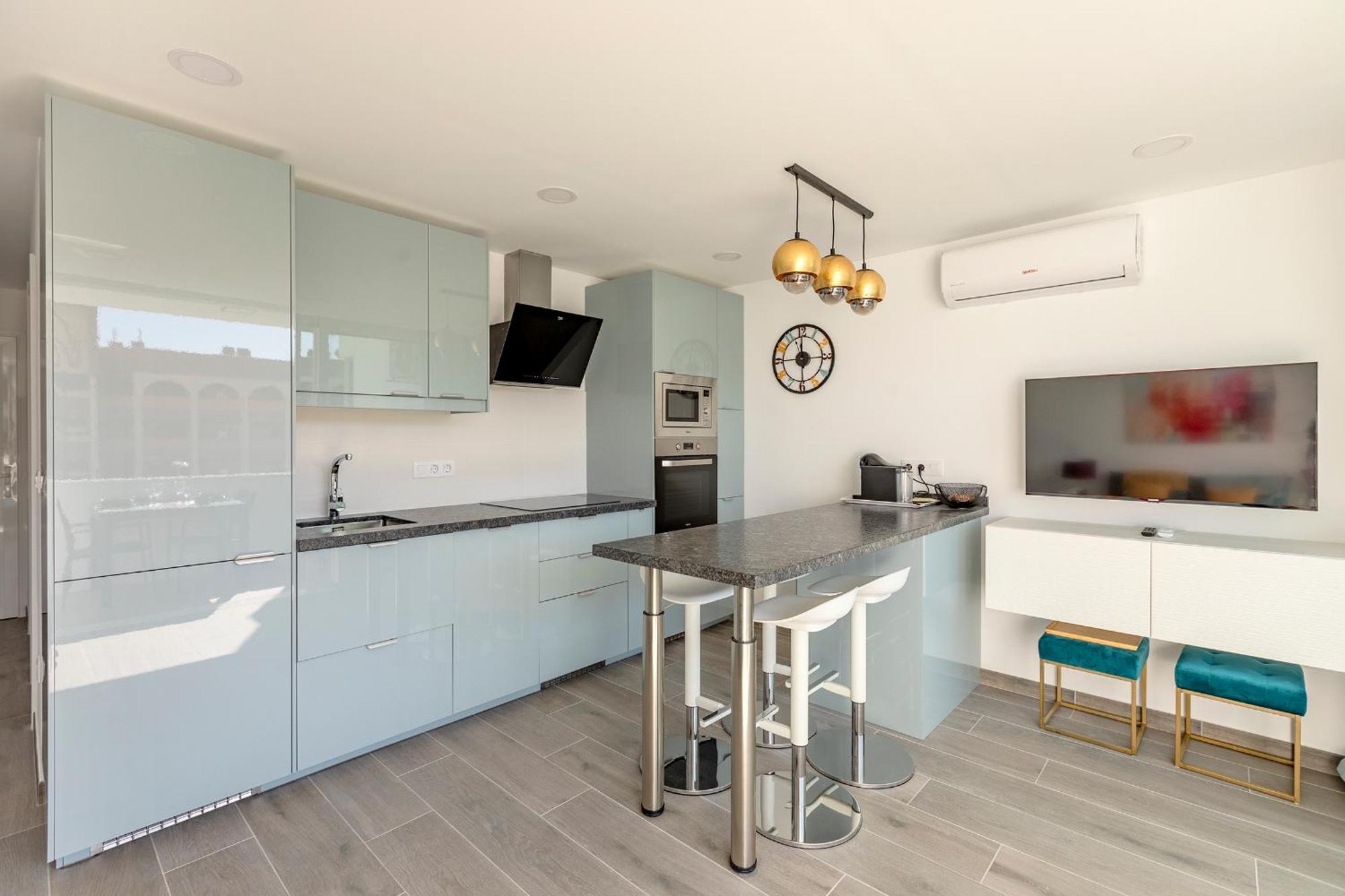 Apartment Chic & Stylish Near Yumbo Playa del Inglés
